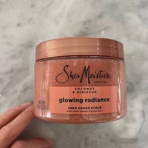Shea Moisture Coconut & Hibiscus Radiance Scrub